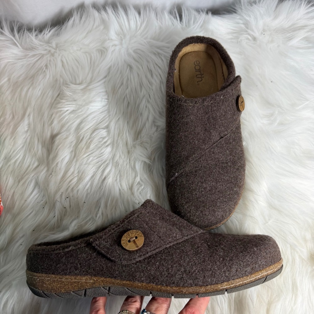 Earth Etezra 2 Mens Brown Wool Felt Clogs Mules Button Detail Shoes Size‎ 12M